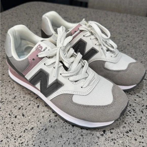 New Balance Women's 574 Core Casual Sneakers - Picture 1 of 8